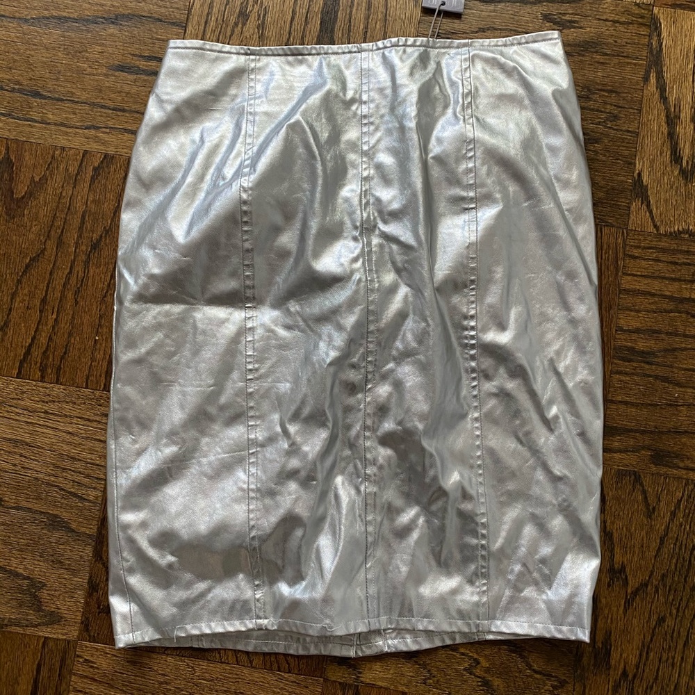 NWT Jennifer Lopez Silver Metallic Skirt